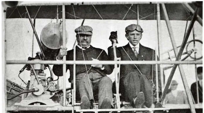 ΣΑΝ ΣΗΜΕΡΑ – 11 Οκτωβρίου 1910: Ο πρόεδρος Τέντυ Ρούζβλετ στον αέρα! Η πτήση του θρυλικού Αμερικανού πολιτικού με το αεροπλάνο των αδελφών Ράιτ
